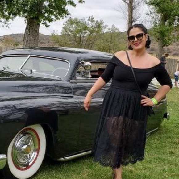 Meet your Posher, Julissa - Picture 1 of 1